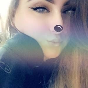 Meet your Posher, Emma